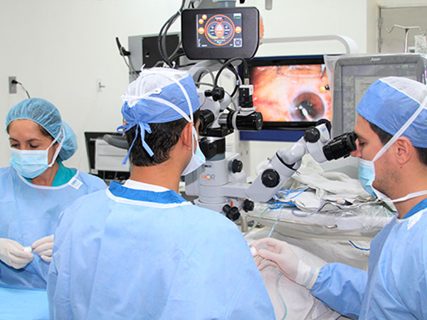cirugia-oftalmologica-equipos