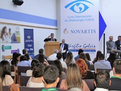 Inició el XII Curso Internacional de Oftalmología