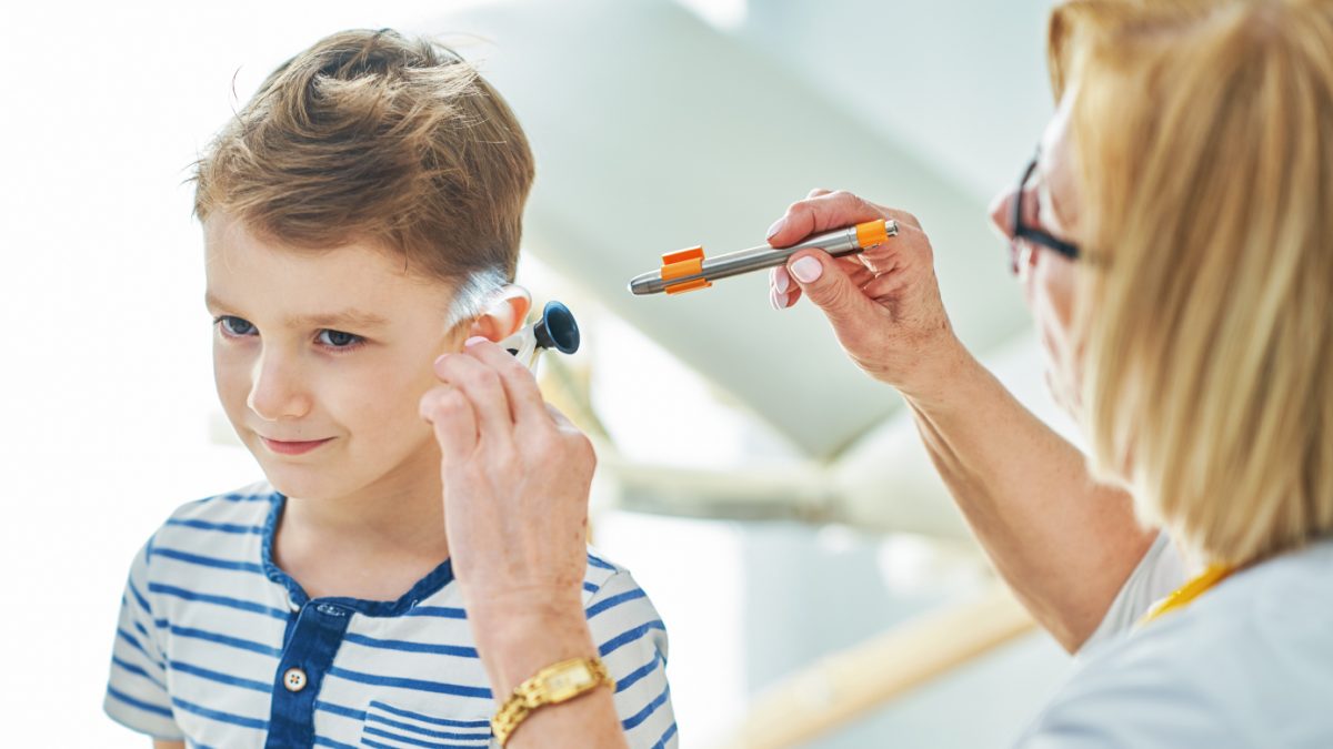 Escuchémonos nuevamente: Implante coclear